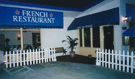 Le Cafe de France Gulf Bd Madeira Beach by night